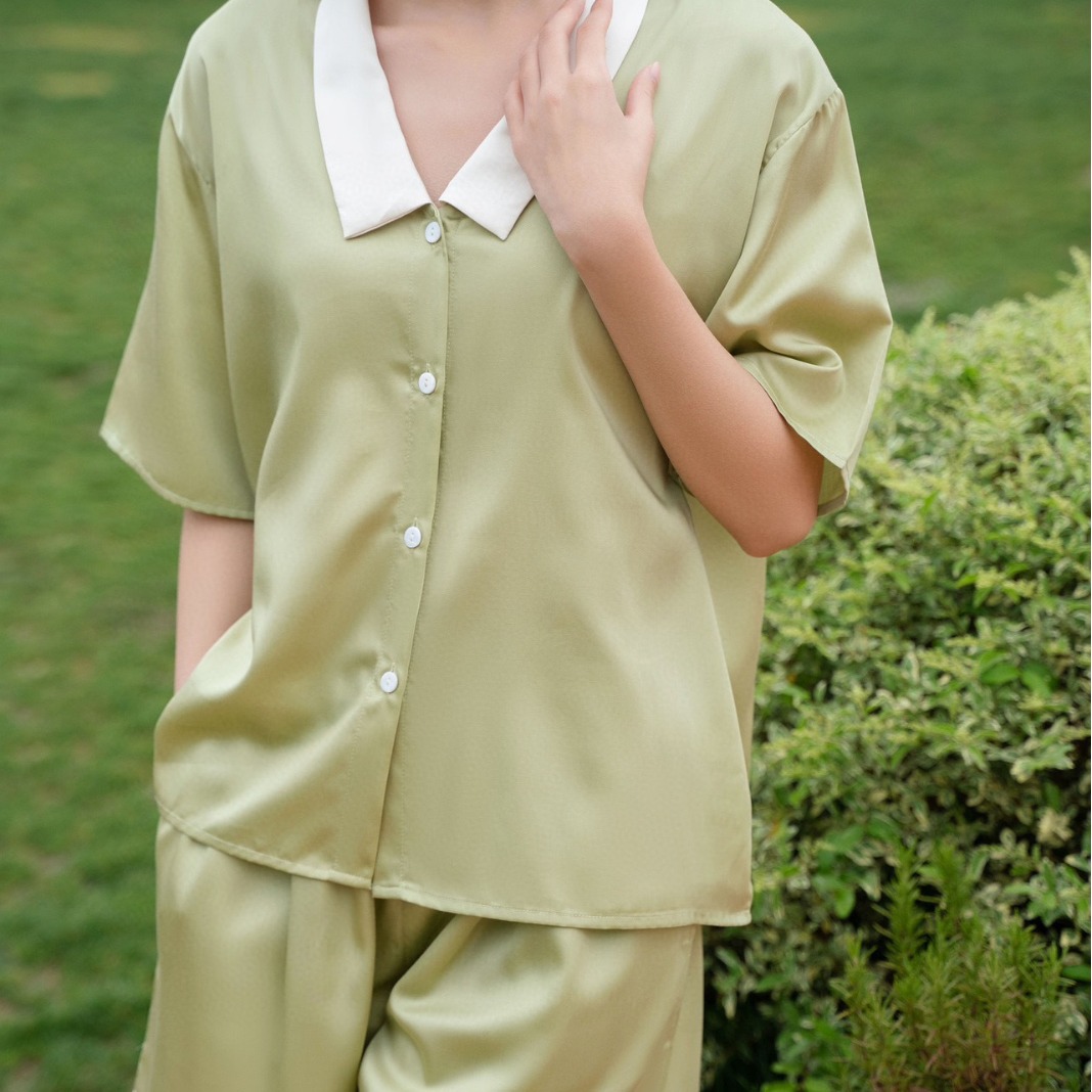 睡衣女夏季莱赛尔天丝拼色短袖短裤女士睡衣可外穿简约家居服套装